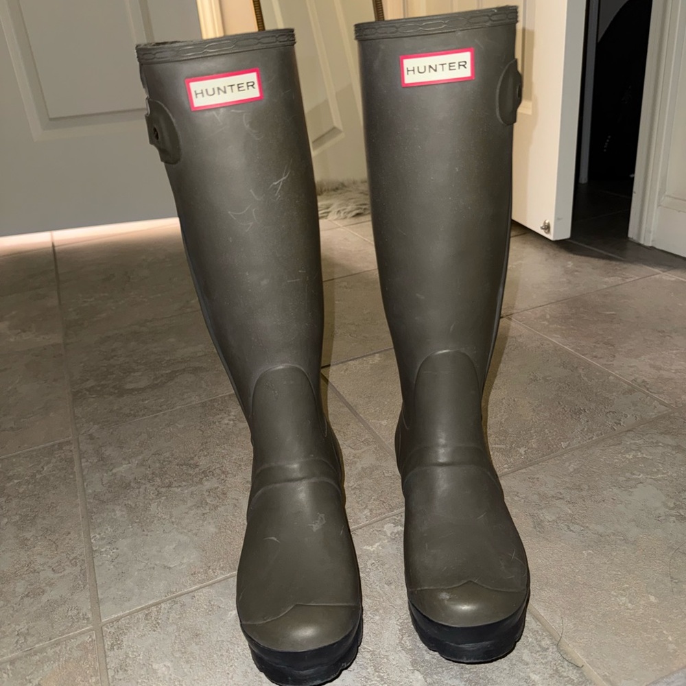 Hunter Classic Olive Tall Boots